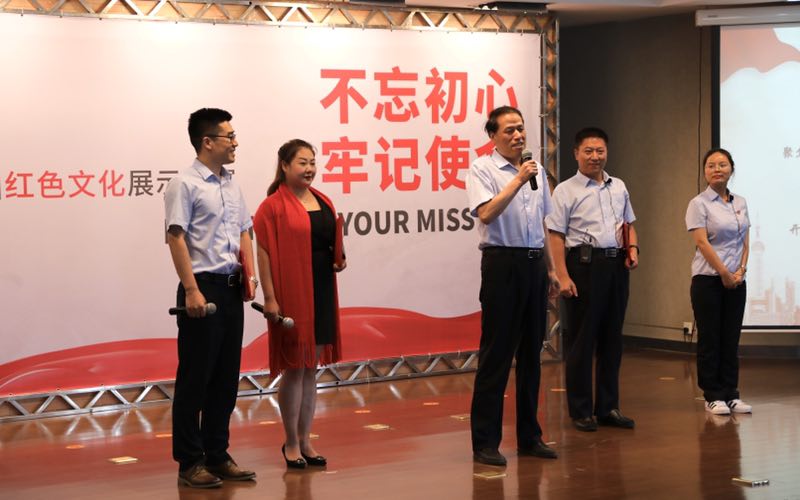 陜鼓集團(tuán)綜合能源事業(yè)部黨支部表演的節(jié)目接地氣，受好評(píng).jpg